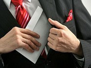 Сенаторы одобрили Закон «О противодействии коррупции»