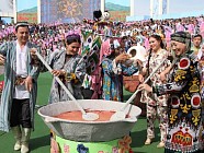 В дни Навруза в Узбекистане пройдут благотворительные мероприятия и хашары