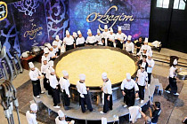 Тошкент вилоятида оғирлиги 6 тонналик палов тайёрланди