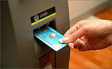 В Узбекистане разрешили снимать наличную иностранную валюту с международных платежных карт