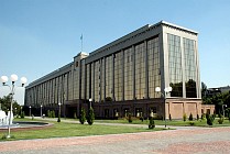 В Узбекистане утверждены регламент и положение об аппарате Кабинета Министров