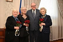 Медали «75 лет Победы» вручили ветеранам в Ташкенте