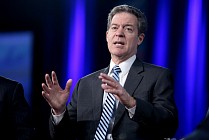 Мирзиеев обсудит вопросы религии с делегацией США в Ташкенте