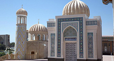 В Самарканде открыли мавзолей в честь первого президента Узбекистана Исламу Каримову