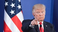 Демократы призвали Трампа рассматривать вмешательство в выборы как национальный кризис