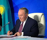 Назарбаев поручил создать международную торговую зону с Узбекистаном
