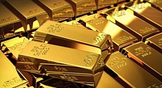 Золото продолжает дешеветь по итогам вечернего межбанковского фиксинга в Лондоне в пятницу