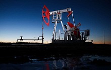 Нефть незначительно подешевела на ведущих мировых биржах