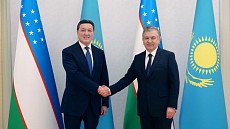 Президент Узбекистана принял премьер-министра Казахстана