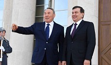 Мирзиеев ознакомился с условиями для деловых людей в международном финансовом центре «Астана»