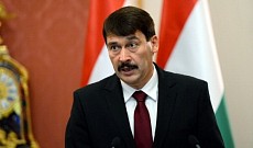 Президент Венгрии назначил парламентские выборы на 8 апреля