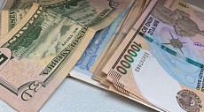 ЦБ Узбекистана установил курсы валют на 28 апреля