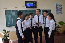 Наманган мактаби номаълум тадбиркордан 25 та телевизор олди