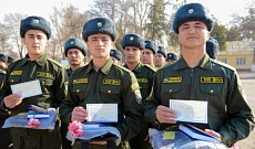 Президент Узбекистана акцентировал внимание на «высокой духовности и психологической устойчивости солдат»