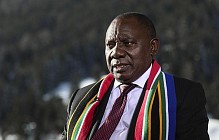 Мирзиеев поздравил Сирила Рамафосу