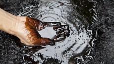 На мировых биржах продолжается рост цен на нефть