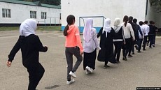 В частных школах Узбекистана могут запретить ношение хиджабов