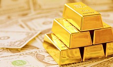 Цена на золото по итогам утреннего межбанковского фиксинга в Лондоне понизилась