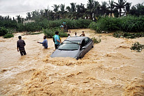 Наводнения привели к гибели 235 человек в Афганистане