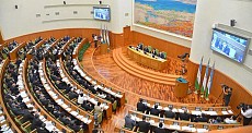 В Узбекистане пленарное заседание Сената пройдет в форме видеоконференцсвязи