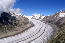 АБР выделит Таджикистану $10 млн на изучение ледников