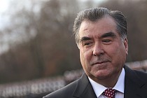 В борьбе с терроризмом необходимо усилить сотрудничество всех стран – Э. Рахмон