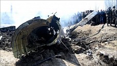 Пакистан обещал освободить индийского пилота в знак примирения