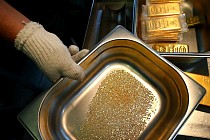 Золото подорожало по итогам вечернего межбанковского фиксинга в Лондоне во вторник