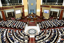 Парламент РК принял закон, закрепляющий право президента пожизненно возглавлять Совбез