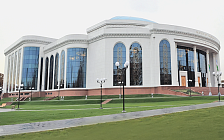 В Ташкенте проходит выставка в честь Дня театра