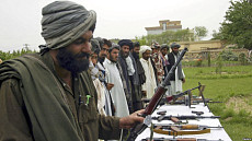 На востоке Афганистана сложили оружие десятки боевиков «Талибана»