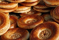 На таджикско-узбекской границе частным лицам лимитирован провоз хлеба, мяса, риса